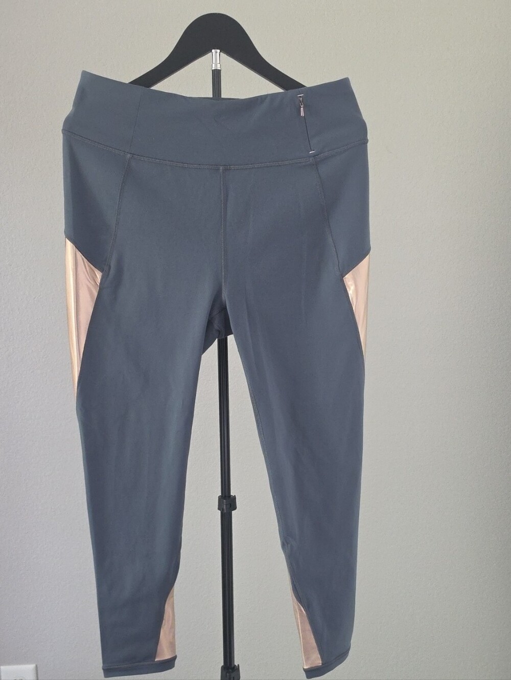 CALIA by Carrie Underwood Gray Capris with Rose Gold Panels